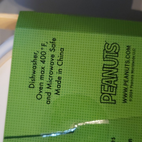 Peanuts Snoopy and friends Brie Baker and wooden Cheese Knife set NWT - Picture 6 of 6